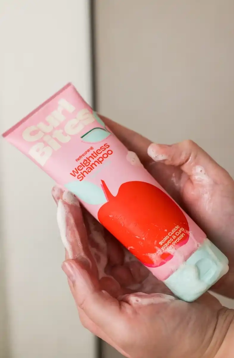 Curl Bites Refreshing Weightless Shampoo 250ml